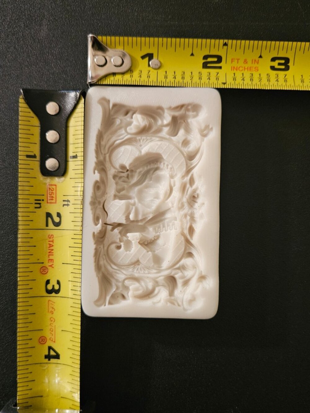Decorative Cream Resin Plaque - Elegant Cherub Relief - Picture 12 of 15